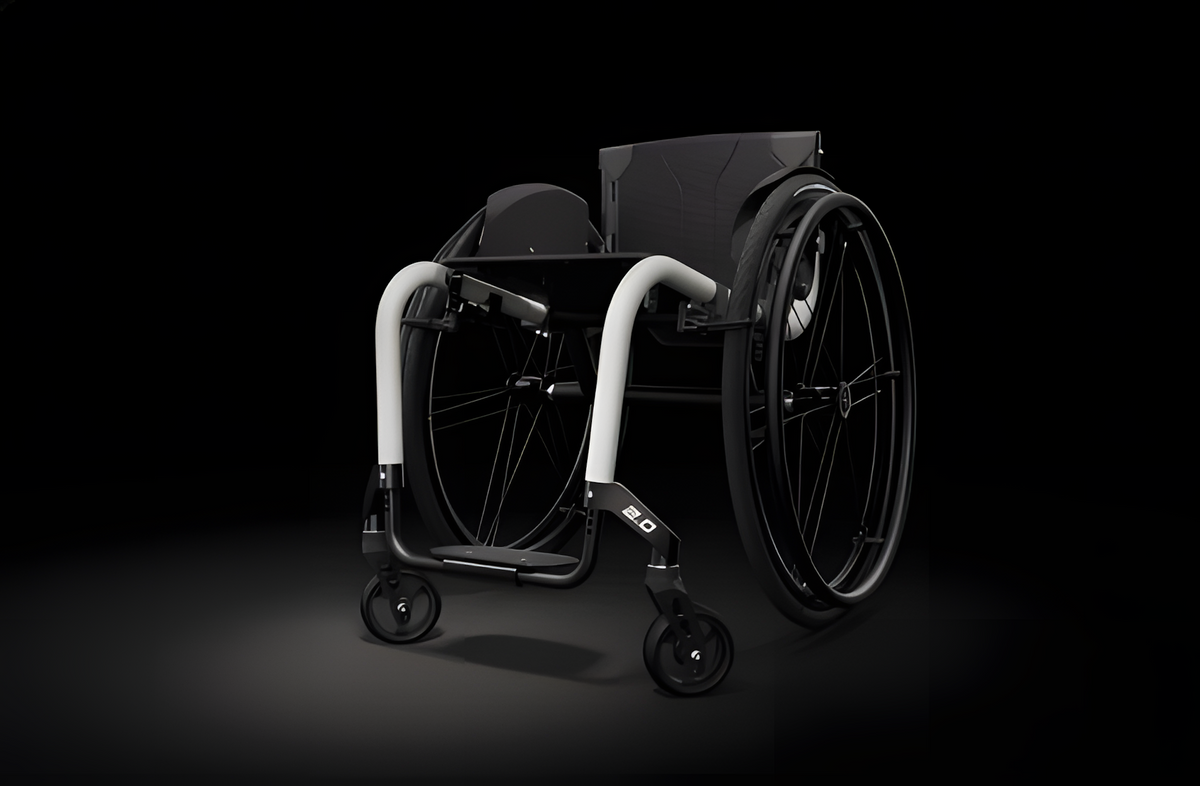 Silla de ruedas Karma Activa Aria 2.0 con marco ajustable en vista lateral Imagen principal del producto