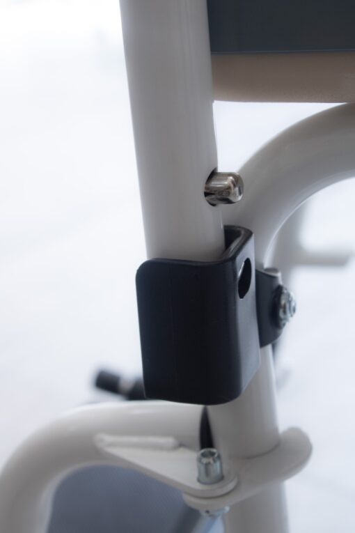 Silla sanitaria con asiento blando FS693