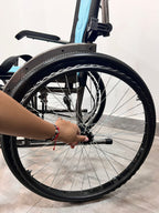 Silla de ruedas en aluminio liviana y pin de desmonte FS910