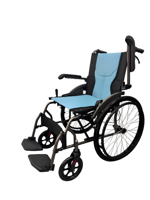 Silla de ruedas en aluminio liviana y pin de desmonte FS910