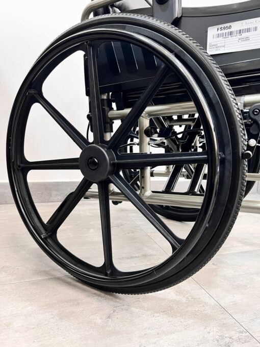 Silla de ruedas en aluminio ejecutiva FS950