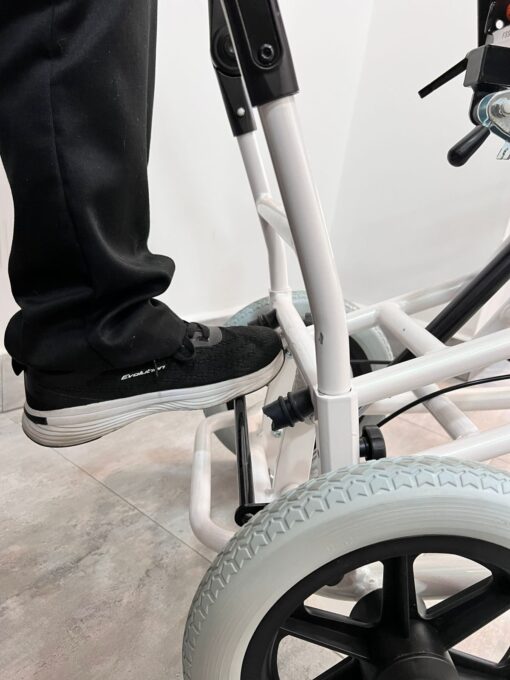 Silla coche pediátrica con regulación FS958