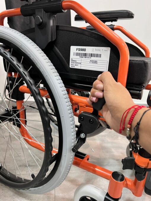 Silla de ruedas pediátrica FS980