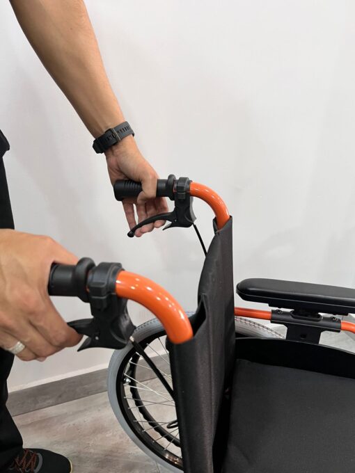 Silla de ruedas pediátrica FS980