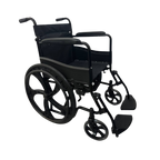 Silla de ruedas estándar FT520P de Home Care Technology con marco negro y asiento acolchado, vista lateral.