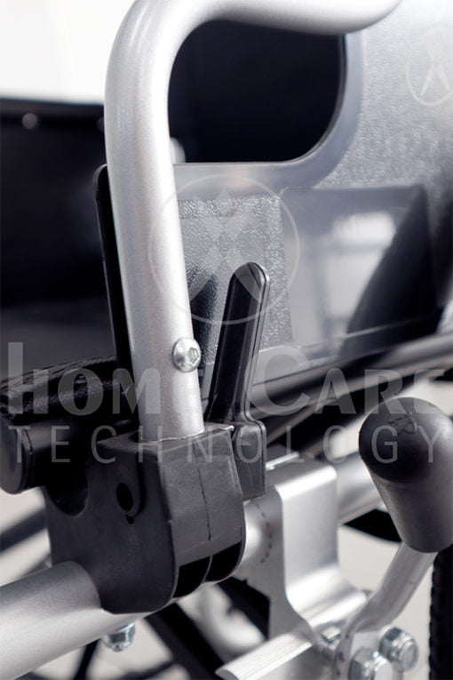 Silla de ruedas en aluminio con desmonte rápido PH4005
