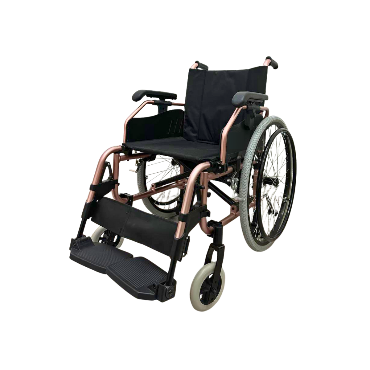 Silla de ruedas con doble cruceta de Home Care Technology, estructura resistente y asiento acolchado para movilidad y comodidad.
