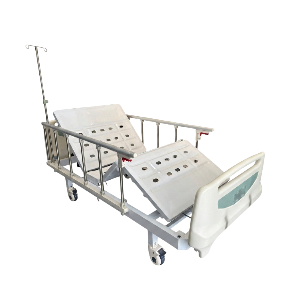 Cama hospitalaria eléctrica CE311R de Home Care Technology con colchón hospitalario Silver en imagen.