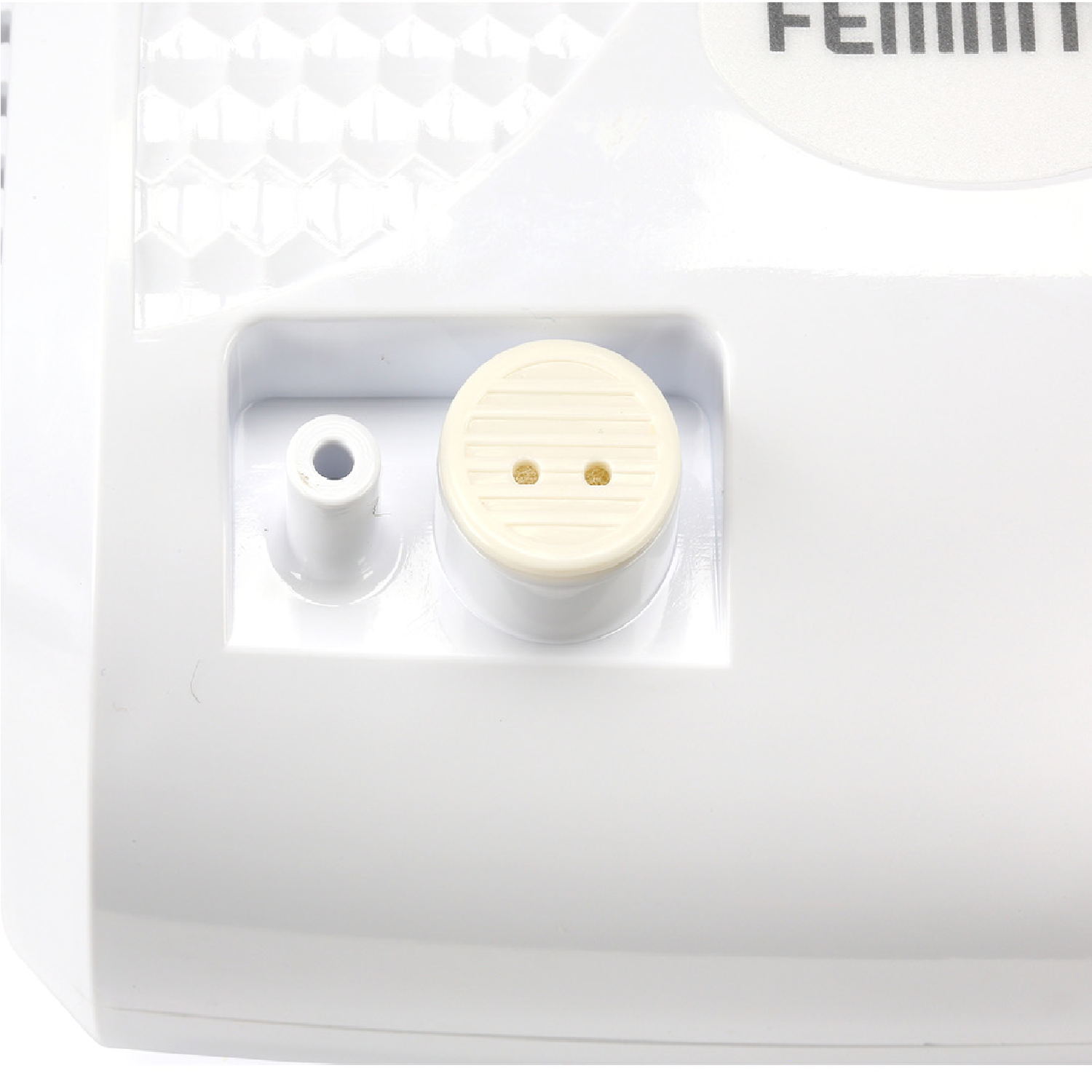 Nebulizador a pistón para adultos Femmto BC68001 con boquilla y manguera, dispositivo médico para inhalación.