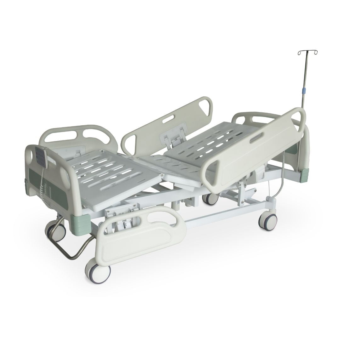 Cama hospitalaria eléctrica tipo UCI Home Care Technology con tendido ajustable y estructura resistente para cuidado médico. Imagen principal del producto